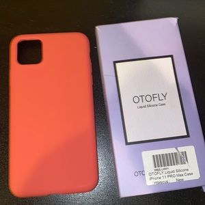 ***BRAND NEW**** never used iPhone 11 PRO max silicone phone case in hibiscus
